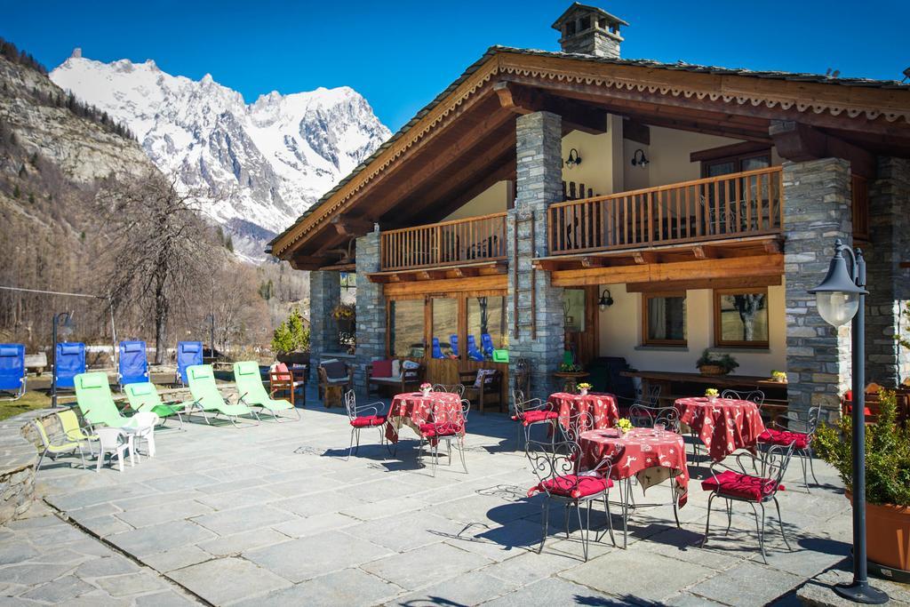 Hotel Lo Campagnar Courmayeur Exterior foto